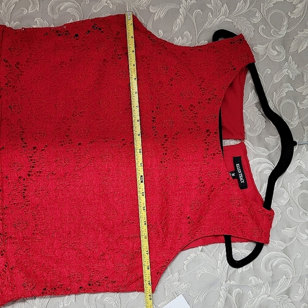 NWT Red Floral Lace Sleeveless Peplum Top Ellen Tracy Size Medium - Picture 10 of 15